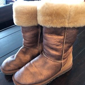 New Ugg Tall Metallic Bronze Size 9